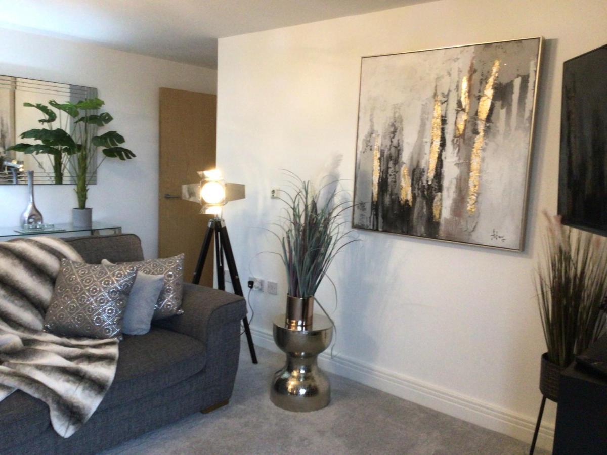 Luxurious River View Apartment With Terrace Worcester Exteriör bild