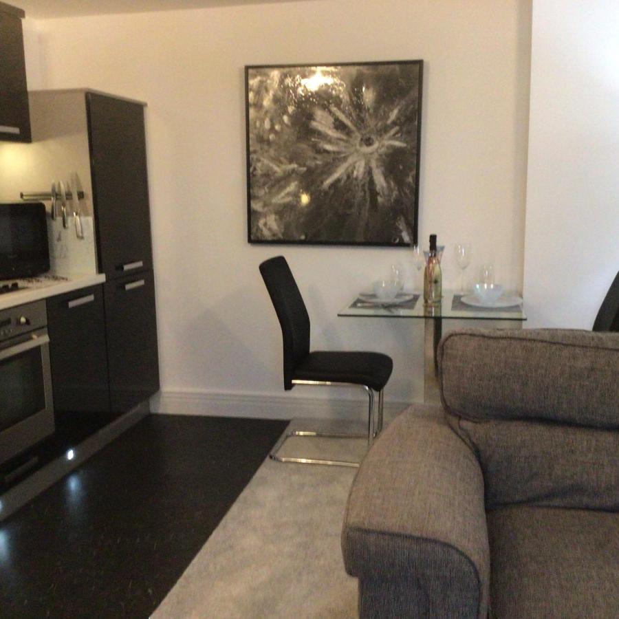 Luxurious River View Apartment With Terrace Worcester Exteriör bild