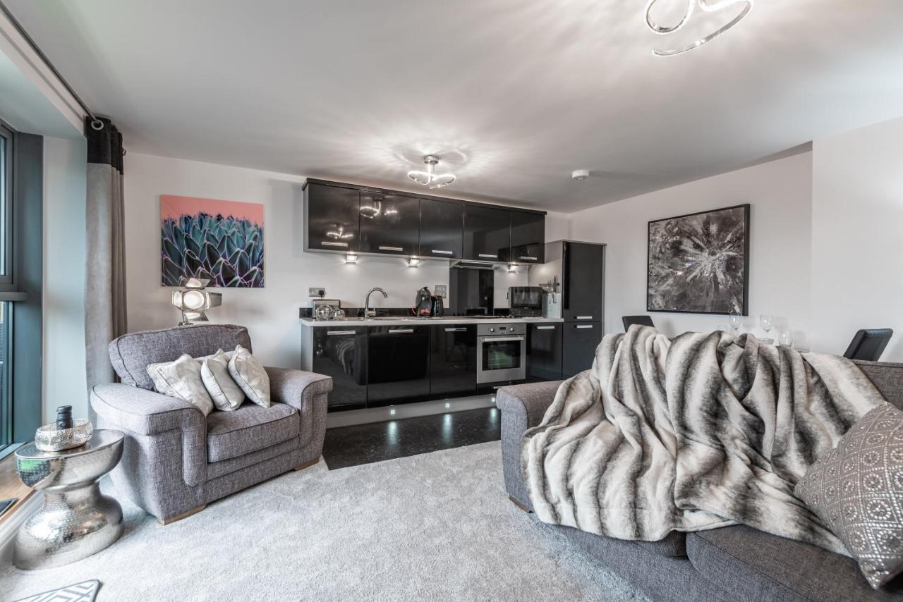Luxurious River View Apartment With Terrace Worcester Exteriör bild