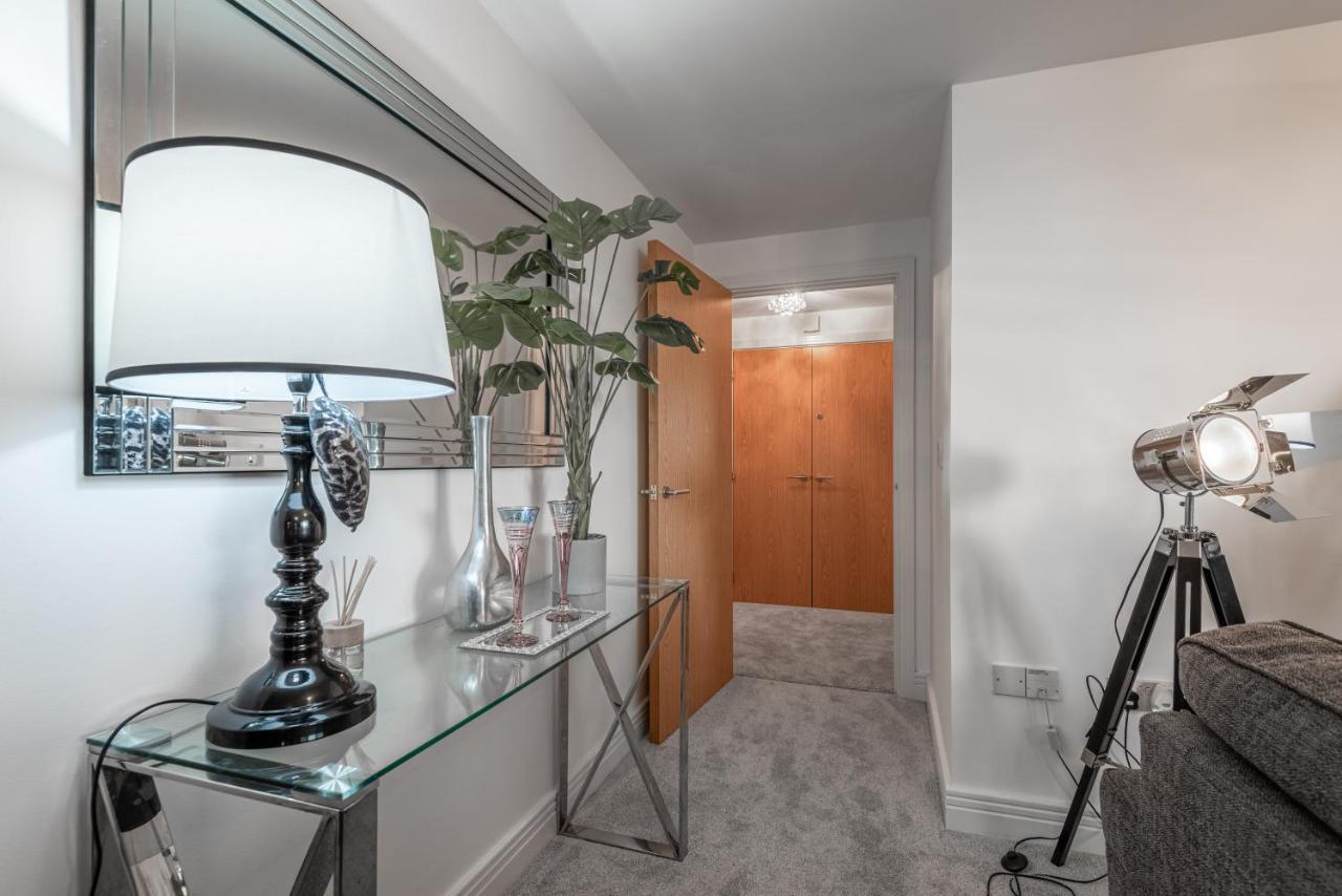 Luxurious River View Apartment With Terrace Worcester Exteriör bild